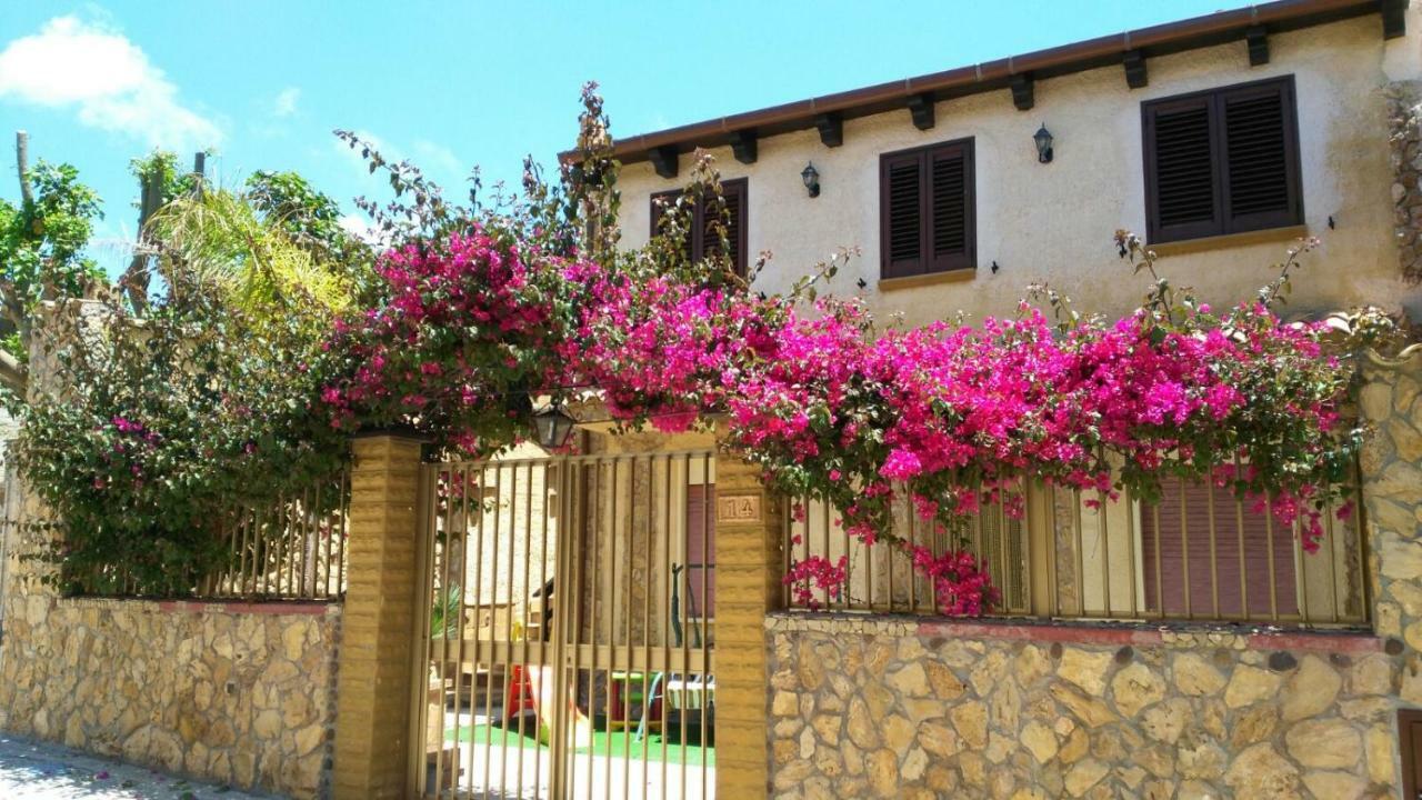 Willa Casa Vacanze Mediterraneo Tre Fontane Zewnętrze zdjęcie