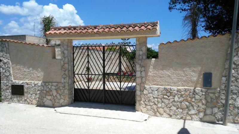 Willa Casa Vacanze Mediterraneo Tre Fontane Zewnętrze zdjęcie