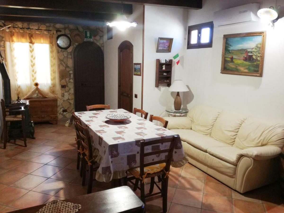 Willa Casa Vacanze Mediterraneo Tre Fontane Zewnętrze zdjęcie