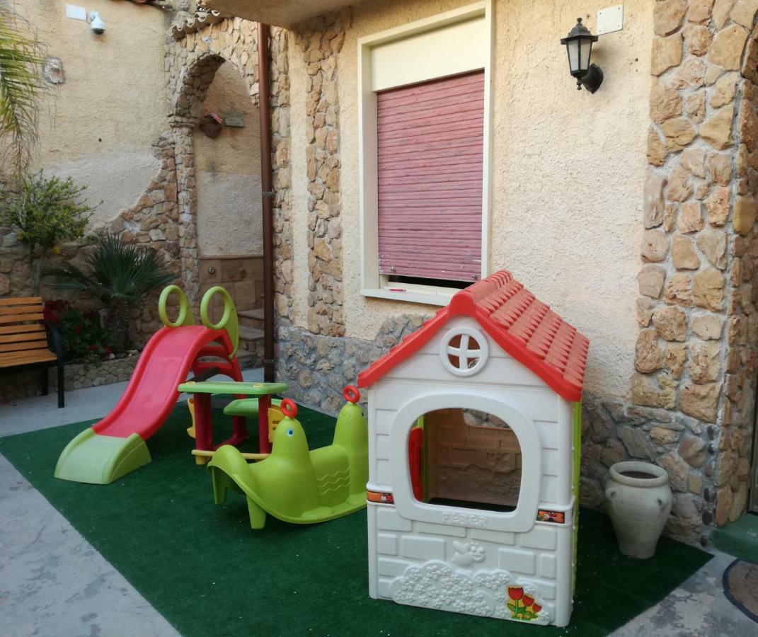 Willa Casa Vacanze Mediterraneo Tre Fontane Zewnętrze zdjęcie